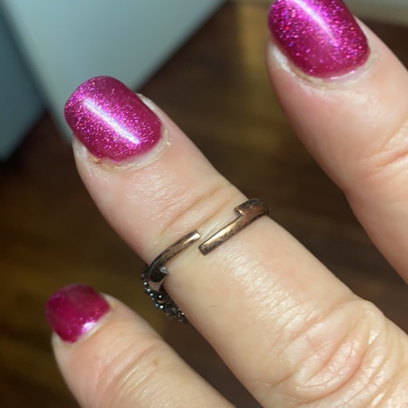 Ring - Picture 3 of 3